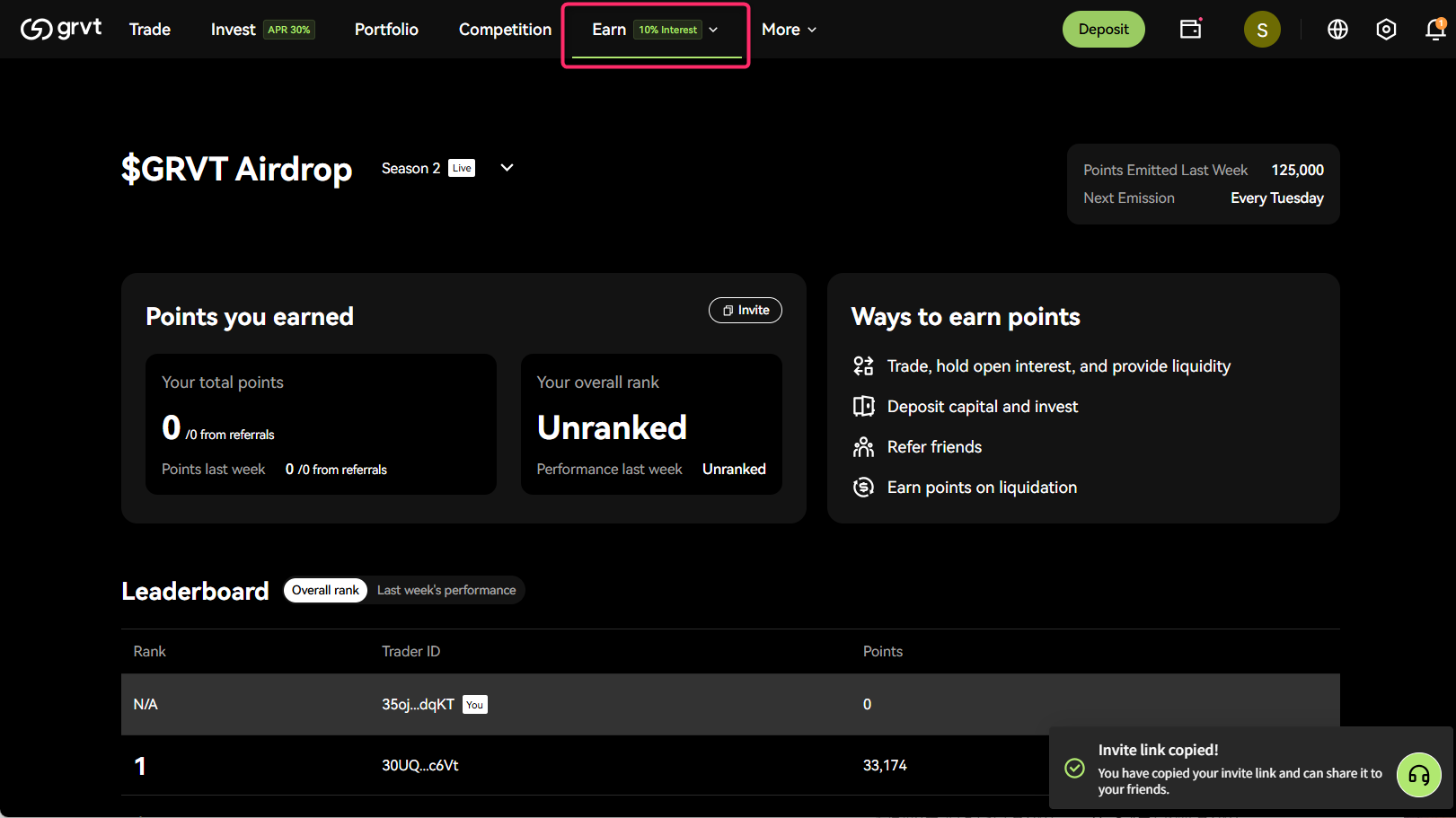 「Earn」タブを開く